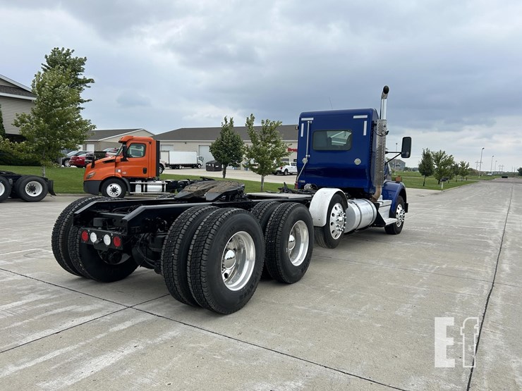 2019-kenworth-t800-image-5