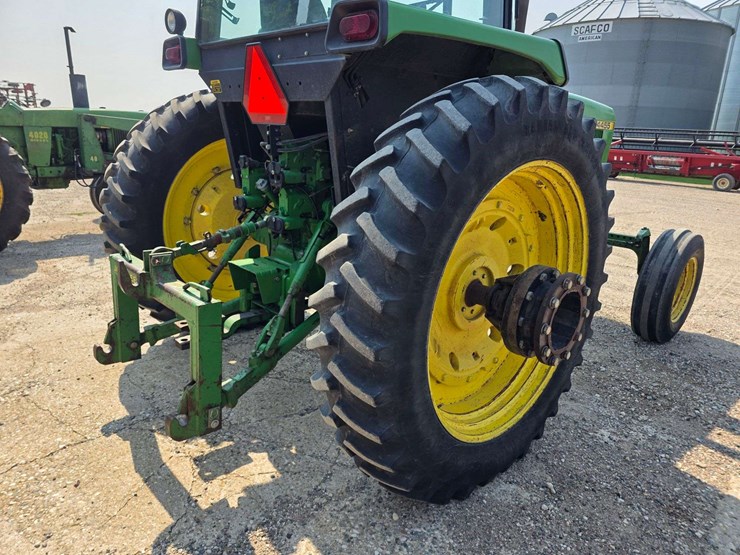 1990-john-deere-4455-image-39
