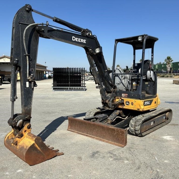 2021 DEERE 35G