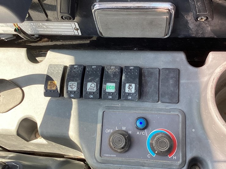2018-yanmar-vio55-6a-image-20