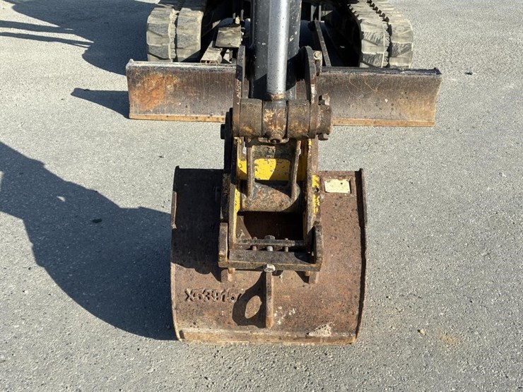 2014-deere-50g-image-11
