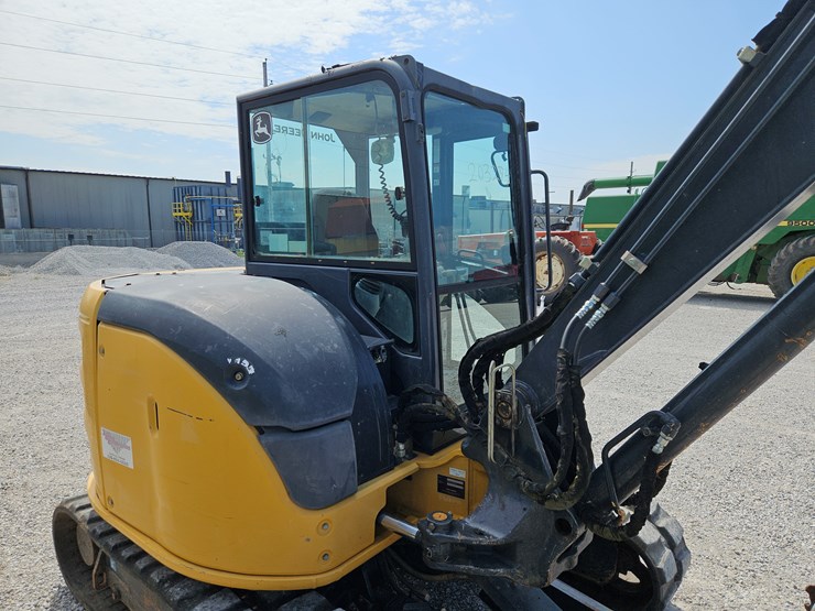 2019-deere-60g-image-21