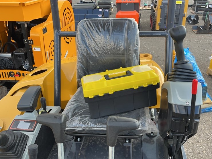 #2019-•-2025-cfg-mx50r-mini-excavator-image-14