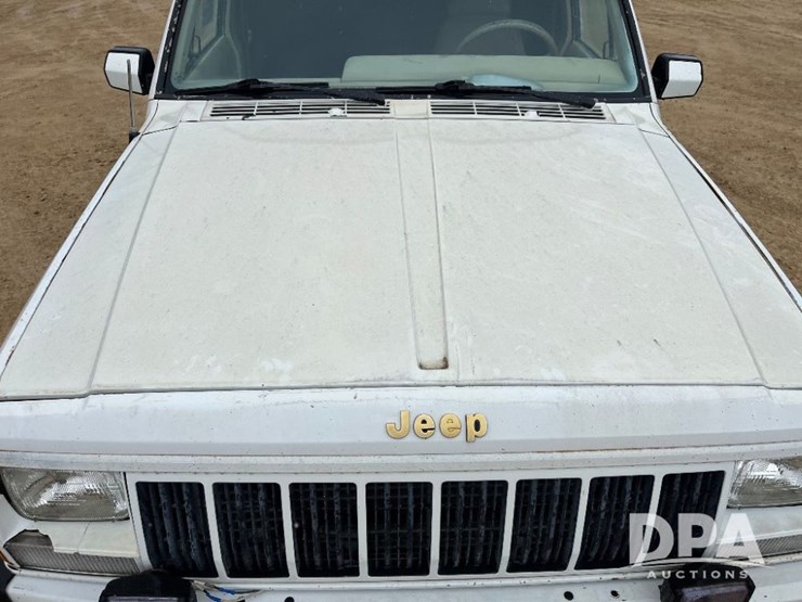 1990-jeep-cherokee-limited-image-27