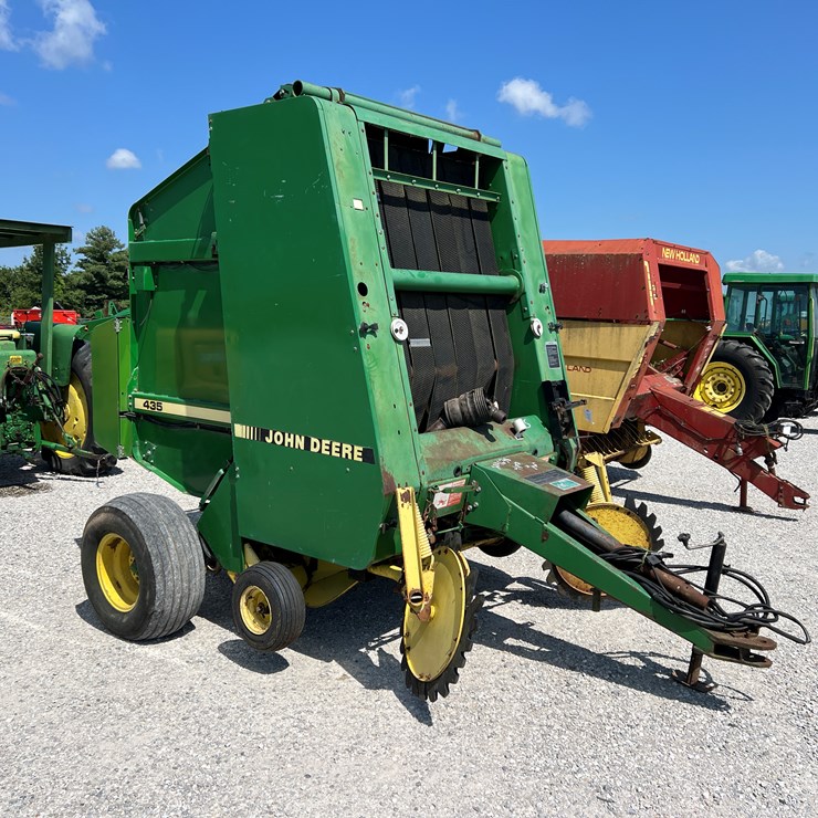 JOHN DEERE 435
