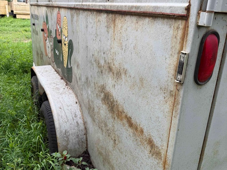 82-1/2”-x-14-1/2ft-enclosed-trailer-image-14