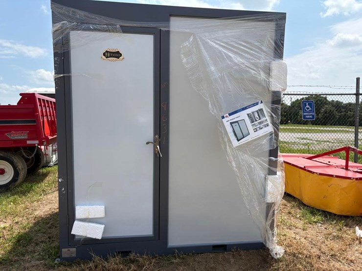 bathroom-shower-building-image-2
