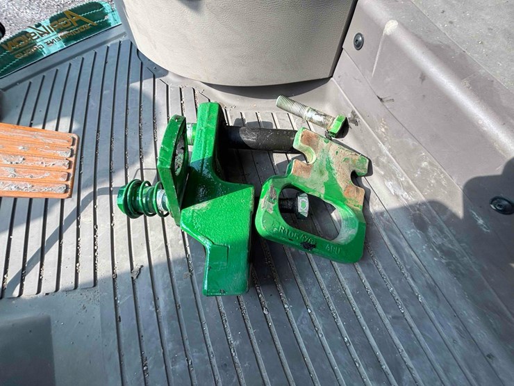 2023-john-deere-6155m-image-25