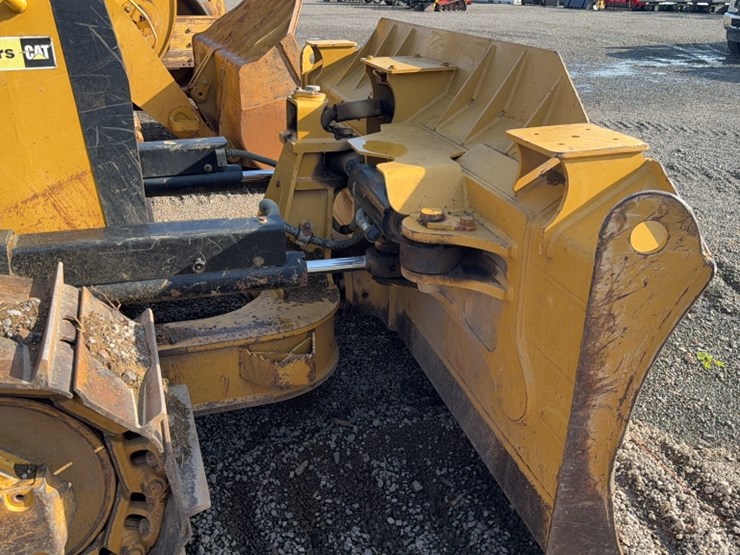 caterpillar-d6k-image-4