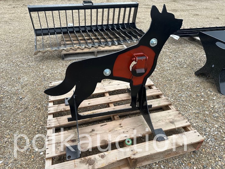 197---3/8"-ar500-steel-coyote-target-w/-heart-flapper-image-2