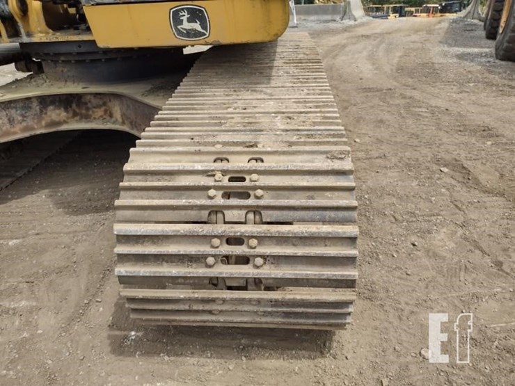 deere-210g-lc-image-40