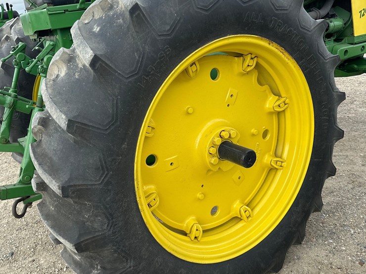 john-deere-720-image-20