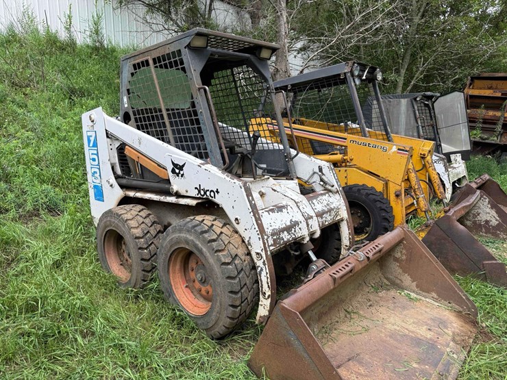 bobcat-753-image-1
