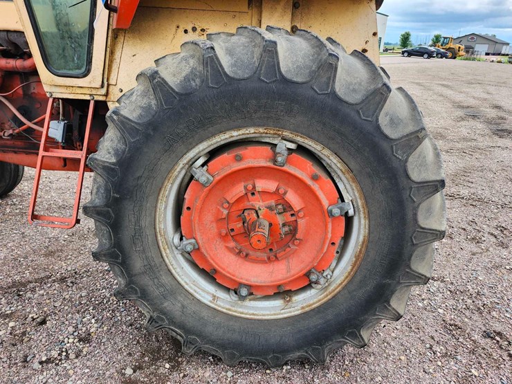 1968-case-930-tractor-image-7