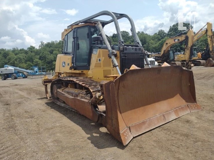 2011-deere-850k-image-50