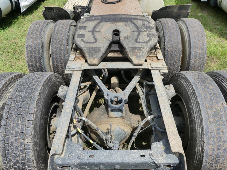 2004-kenworth-t800-image-10