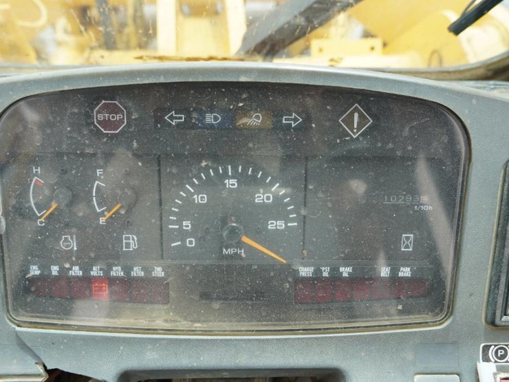 deere-444g-image-13