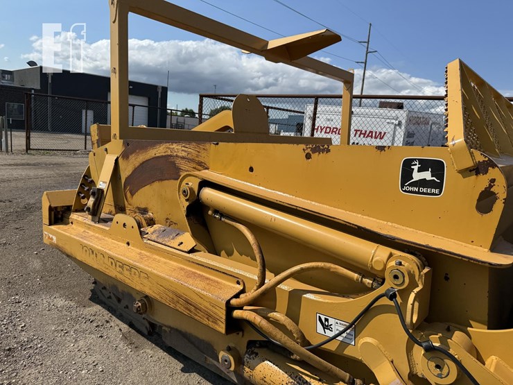 2000-deere-1812c-image-16