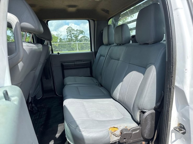 2016-ford-f350-xl-image-21