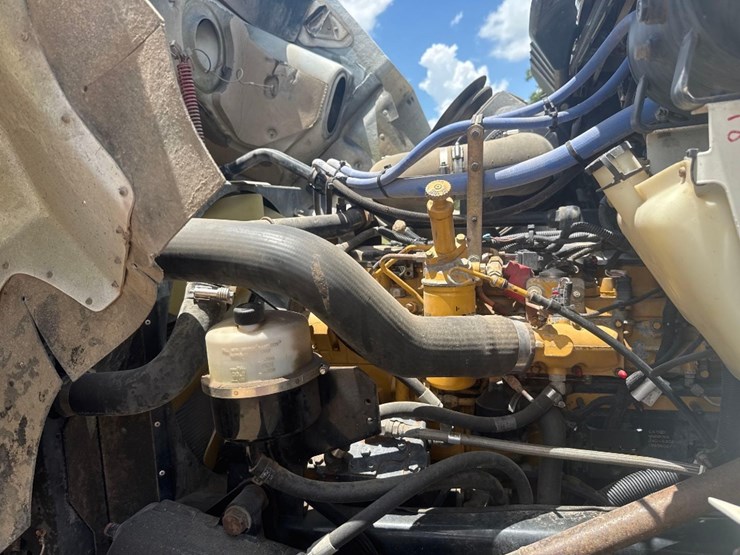 2006-kenworth-t300-image-17