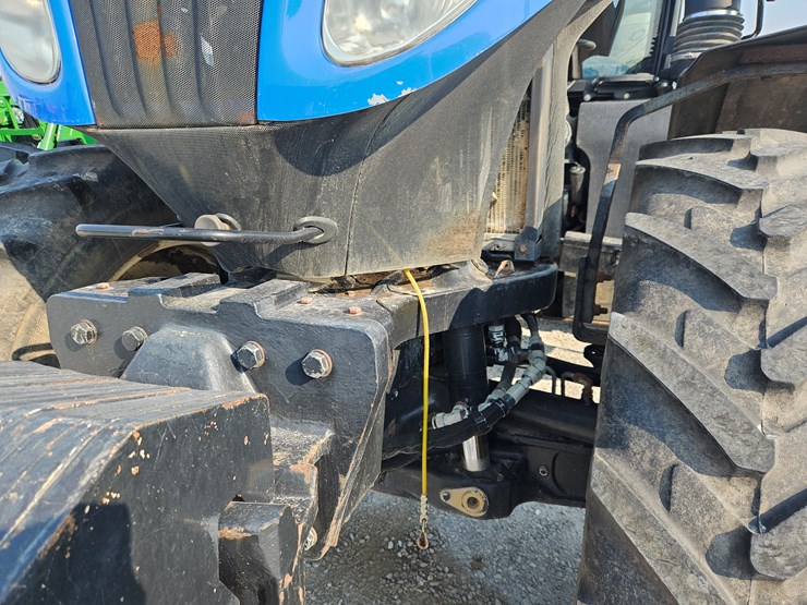 2015-new-holland-t8.410-image-3