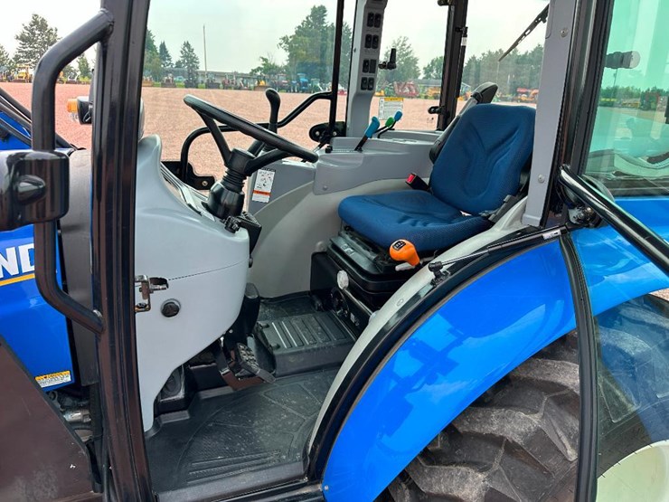 2020-new-holland-boomer-40-image-35