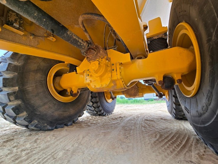 2018-deere-460e-image-61