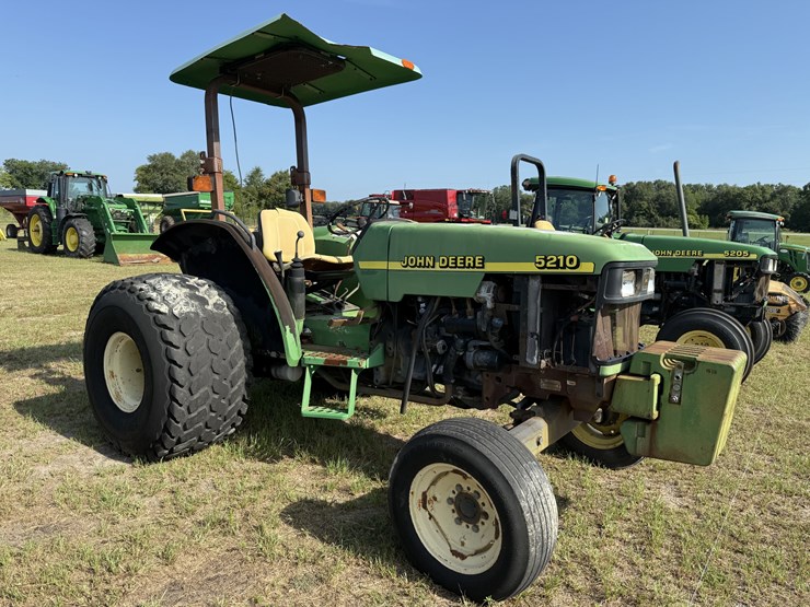 john-deere-5210-image-3