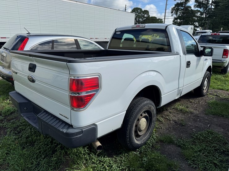 2011-ford-f150-xl-image-3