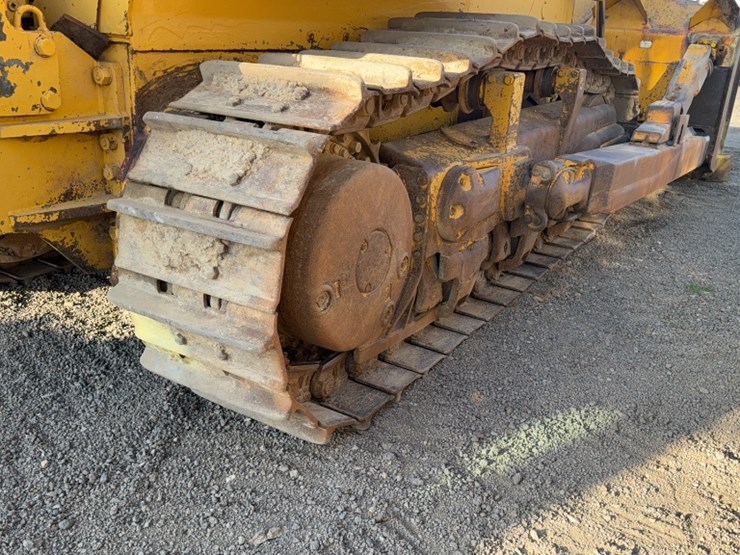 2005-komatsu-d155ax-5-image-10