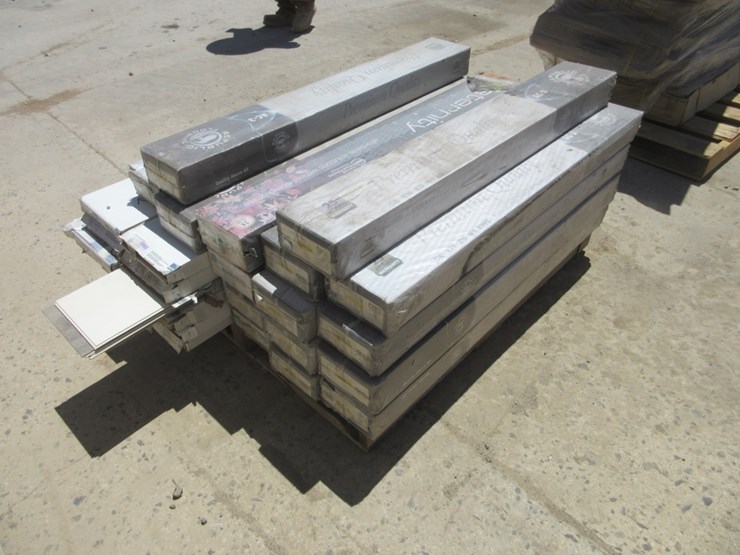 lot-of-misc-brand/size-flooring-planks-image-3