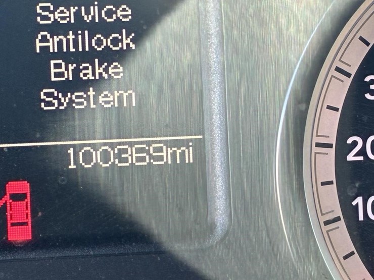2016-dodge-ram-1500-image-15