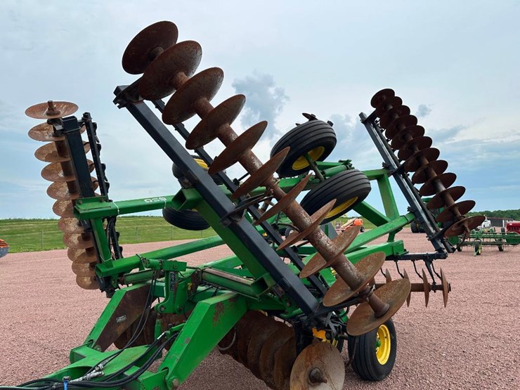 john-deere-630-image-36