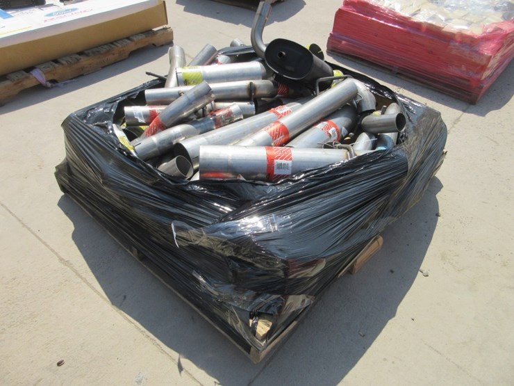 lot-of-misc-automotive-muffler/exhaust-parts-image-3