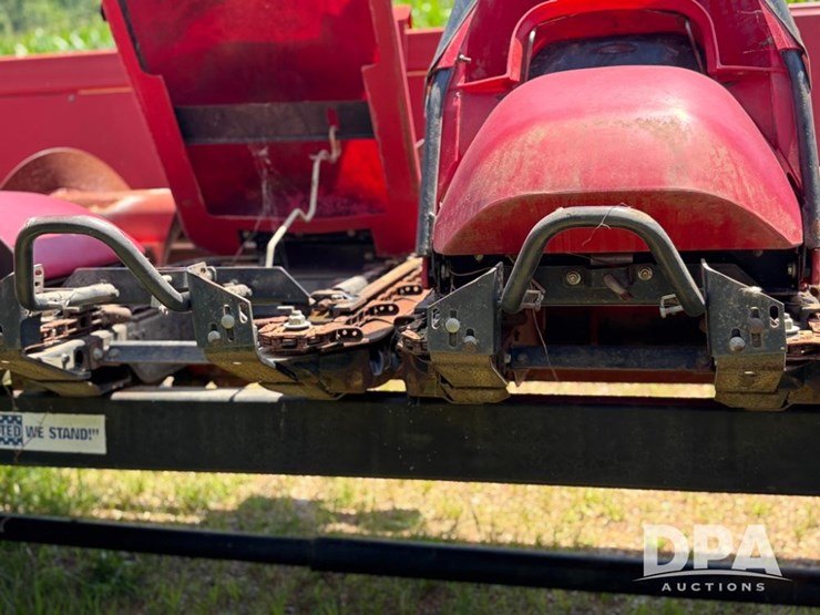 2010-case-ih-3412-image-36