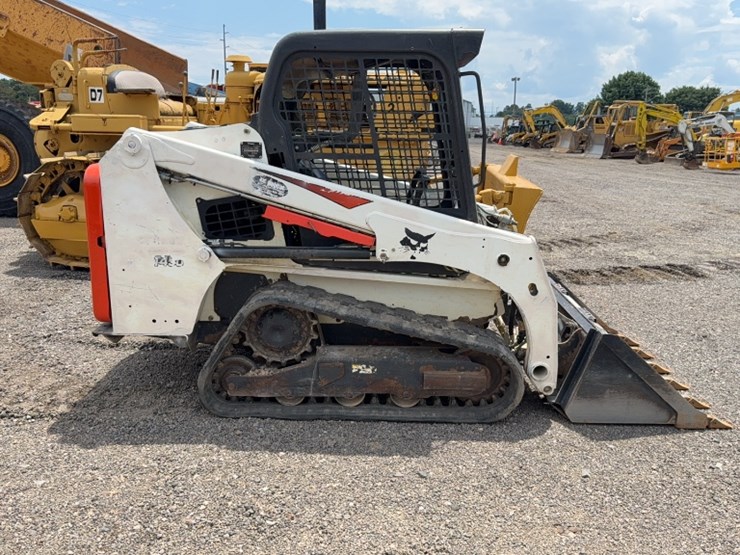 2020-bobcat-t450-image-5