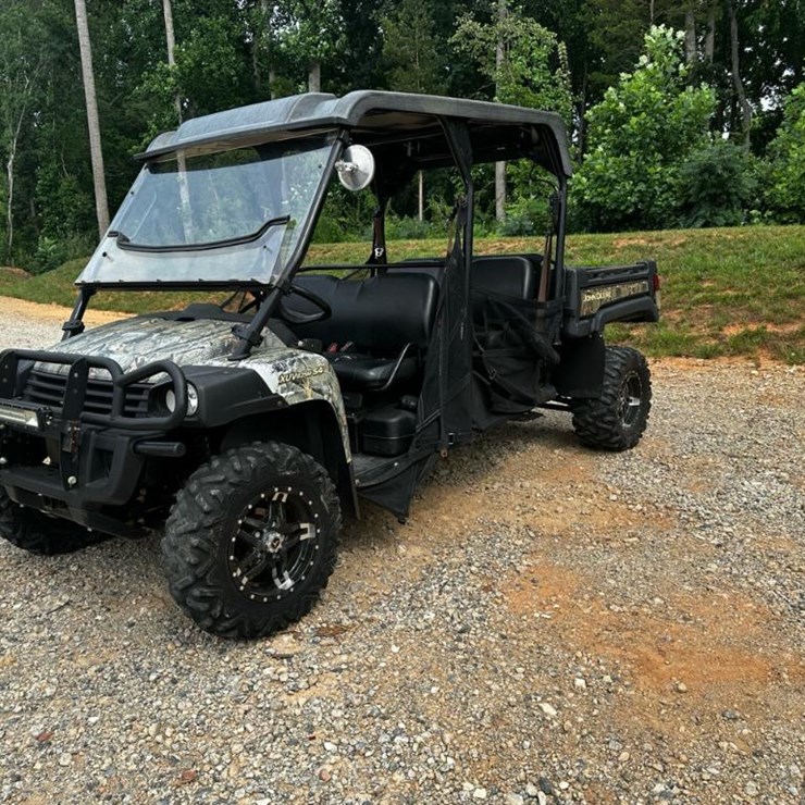 2021 JOHN DEERE GATOR