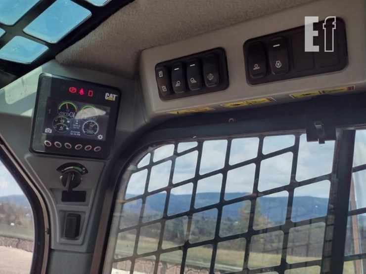 2020-caterpillar-299d3-xe-image-9