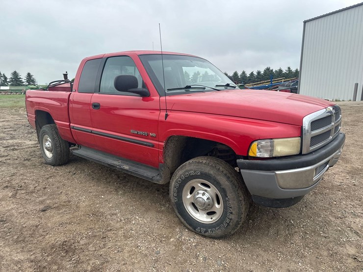 2000-dodge-2500-image-4