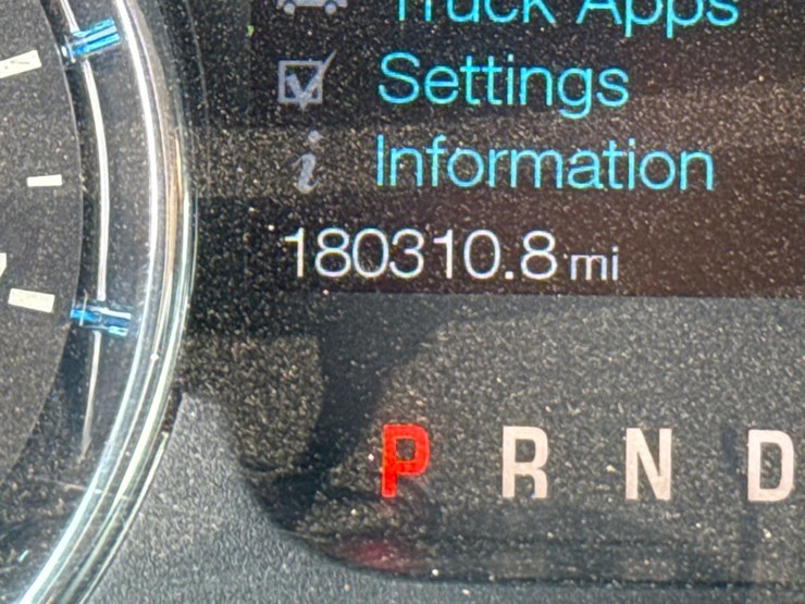 2013-ford-f150-lariat-image-24