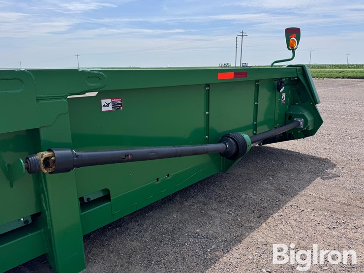 2020-john-deere-712c-image-11