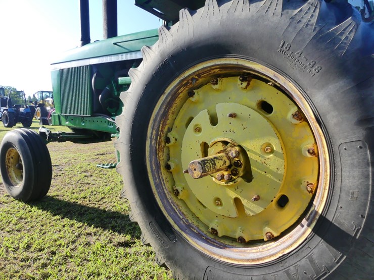 john-deere-4430-image-8