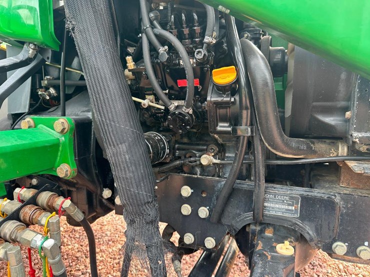 2002-john-deere-4210-image-33
