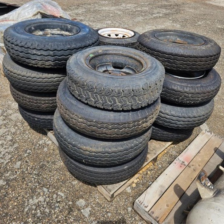 #2576 • Pallet of Trailer Tires