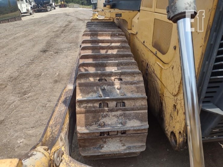 2011-deere-850k-image-39