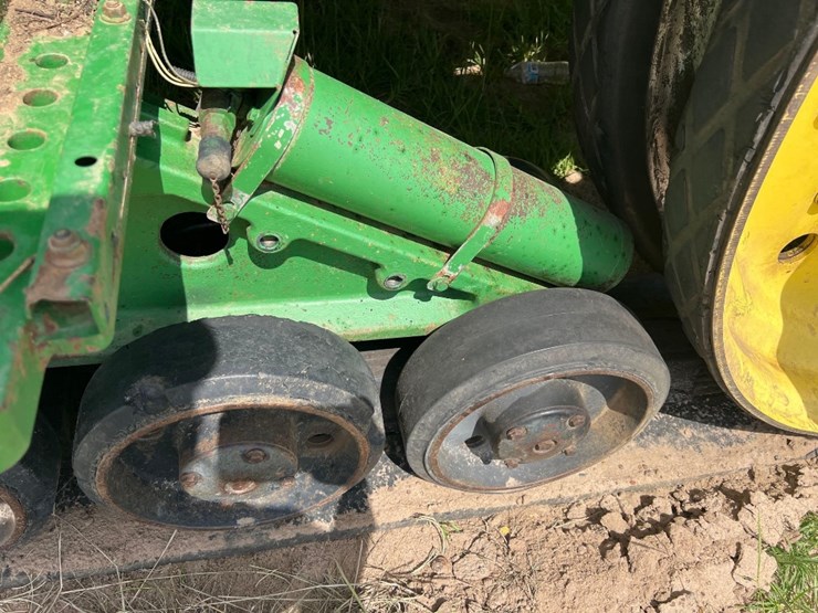 john-deere-8410t-image-22