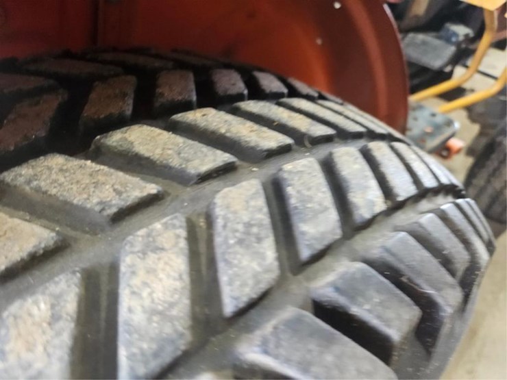 kubota-b7100-image-33