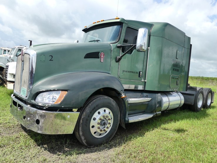 2012-kenworth-t660-image-2