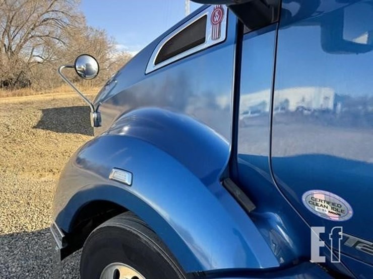 2018-kenworth-t680-image-23