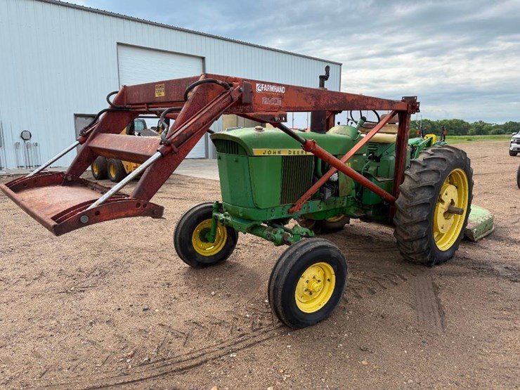 john-deere-3020-image-1